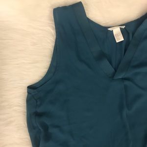 H & M Sleeveless Blouse V Neck